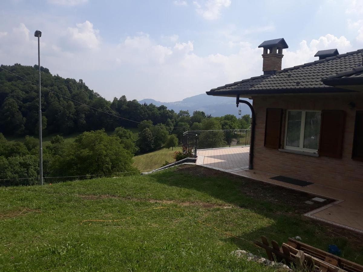 Вилла Casa "La Forcella" Brembilla Экстерьер фото